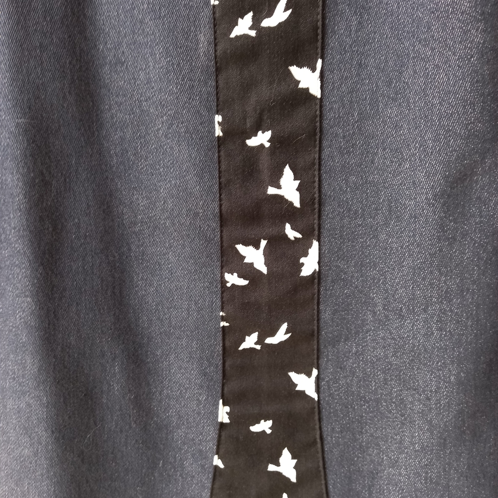Handmade Navy skirt with birds decal - Picture 5 of 5